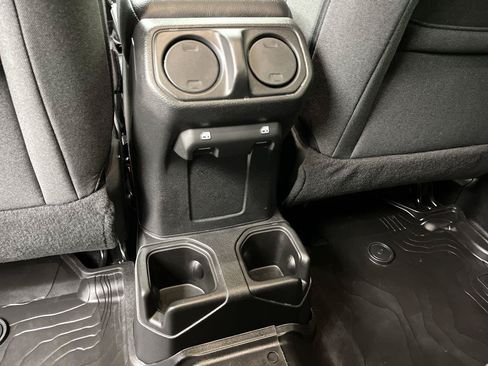 Used 2026 Jeep Wrangler Unlimited Sport AWD/4WD image 10