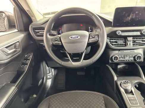 Used 2023 Ford Escape Active image 16
