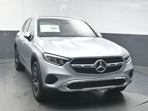 New 2026 Mercedes-Benz GLC 300 image 2