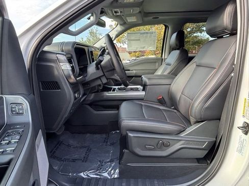 New 2025 Ford F250 Lariat w/ Lariat Ultimate Package image 11