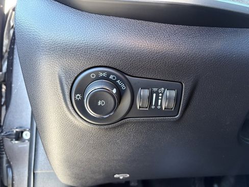 Certified 2023 Jeep Compass Latitude image 20