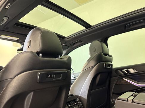 Used 2023 BMW X5 xDrive40i w/ M Sport Package image 33