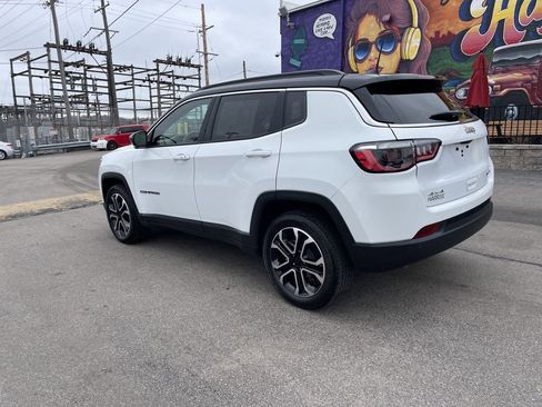 Used 2024 Jeep Compass Limited image 3