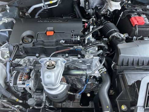 Used 2024 Honda HR-V LX image 10