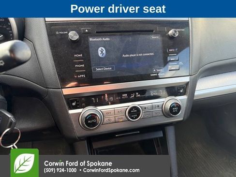 Used 2017 Subaru Outback 2.5i Premium AWD/4WD image 4