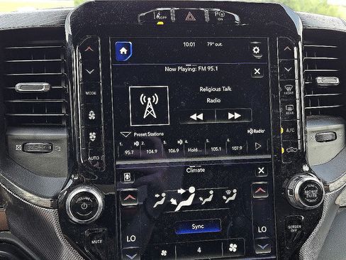 Used 2020 RAM 1500 Limited AWD/4WD image 12