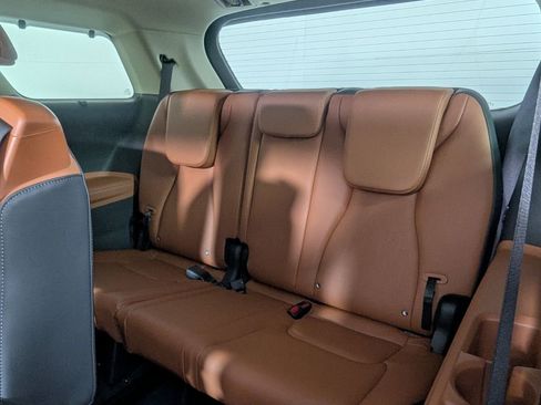 New 2026 Kia Carnival SX w/ SX Dark Edition Package FWD image 24