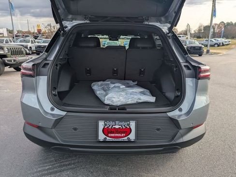 New 2026 Chevrolet Equinox EV LT image 30