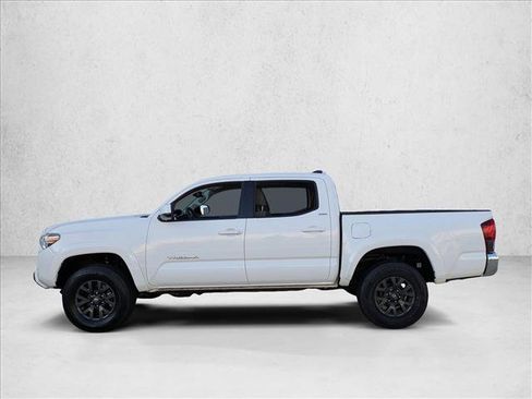 Certified 2023 Toyota Tacoma SR5 image 9