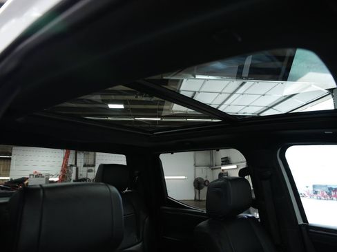 Used 2024 Toyota Tundra Platinum AWD/4WD image 21