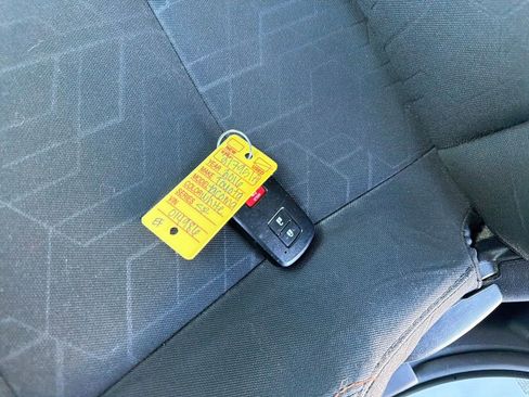 Used 2016 Toyota Tacoma SR5 image 35