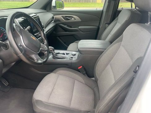 Used 2023 Chevrolet Traverse LT FWD image 10