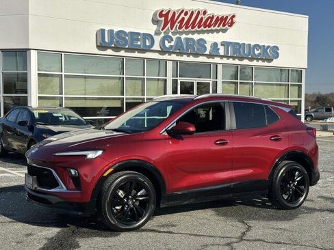 Used 2024 Buick Encore GX Sport Touring w/ Comfort Package image 1