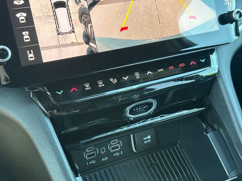 New 2026 Jeep Grand Cherokee L Limited AWD/4WD image 22
