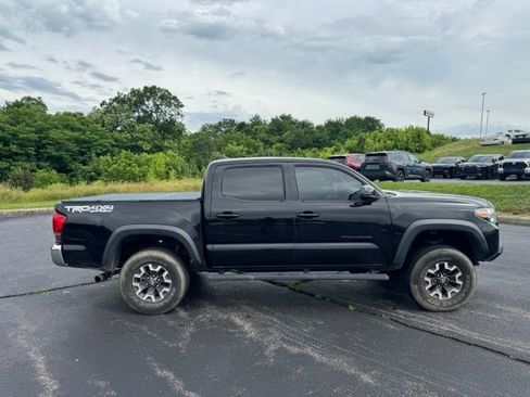 Used 2016 Toyota Tacoma TRD Off-Road w/ Towing Package AWD/4WD image 2