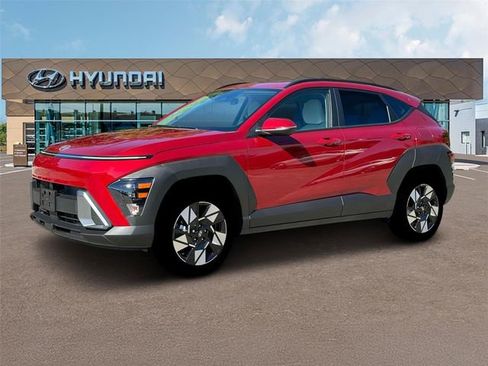 New 2025 Hyundai Kona SEL image 2