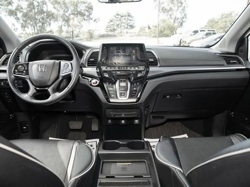 Used 2023 Honda Odyssey Elite image 24