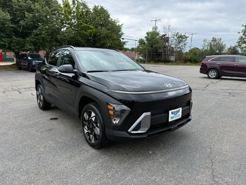 Used 2025 Hyundai Kona SEL AWD/4WD image 1