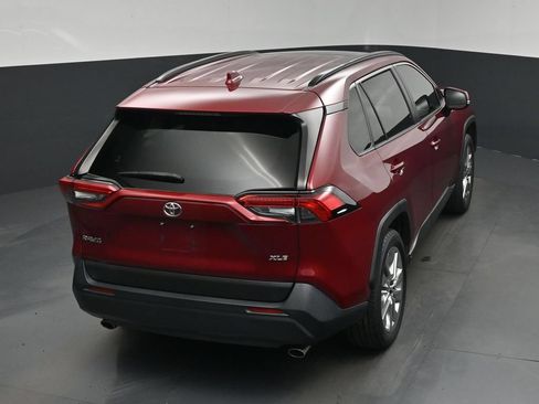 Used 2022 Toyota RAV4 XLE Premium FWD image 25