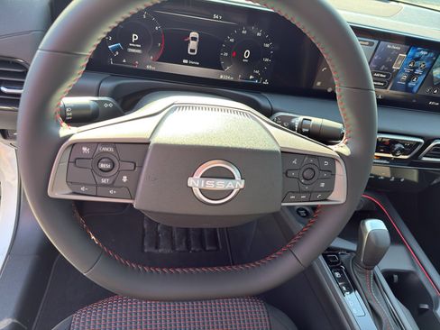New 2026 Nissan Sentra SR w/ Floor Mat Package FWD image 16
