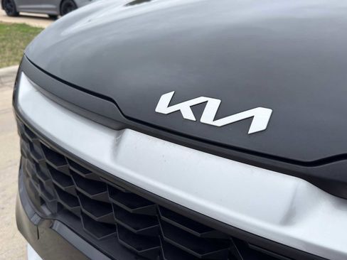 Certified 2023 Kia Sportage LX image 4