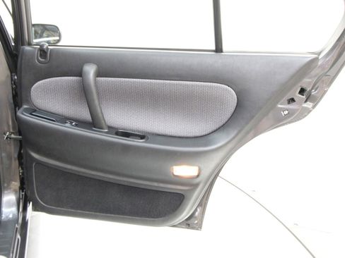 Used 1992 Nissan Maxima SE image 22