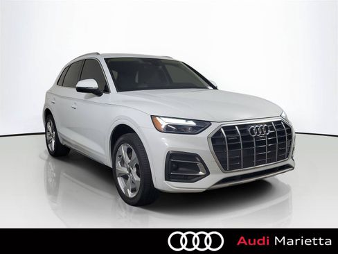 Used 2021 Audi Q5 2.0T Premium Plus w/ Premium Plus Package AWD/4WD image 1