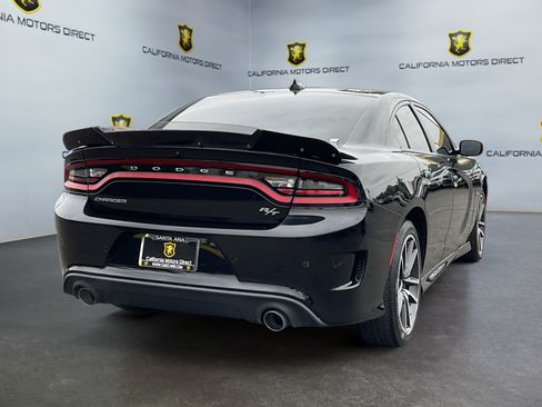 Used 2022 Dodge Charger R/T w/ Plus Group RWD image 5
