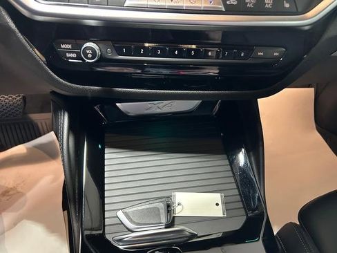 Used 2023 BMW X4 xDrive30i w/ Premium Package image 17