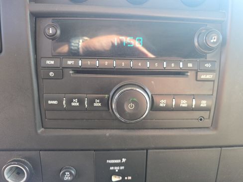 Used 2013 Chevrolet Express 2500 LS RWD image 19