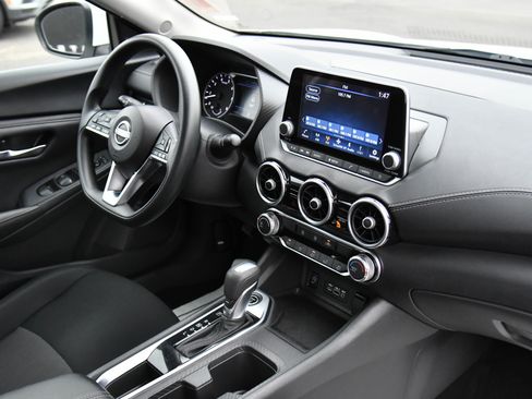 Used 2024 Nissan Sentra SV image 38