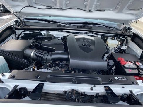 Used 2019 Toyota Tacoma TRD Sport image 54