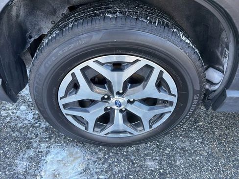 Used 2023 Subaru Forester Premium image 17