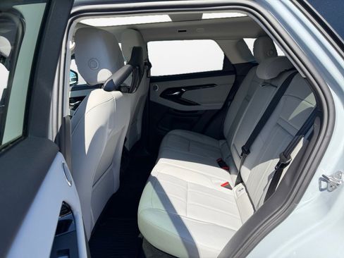 Used 2024 Land Rover Range Rover Evoque S image 13