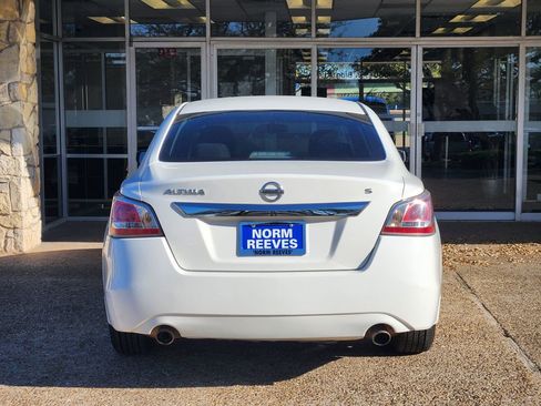 Used 2015 Nissan Altima 2.5 S w/ Power Driver Seat Package image 6