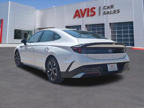 Used 2025 Hyundai Sonata SEL FWD image 10