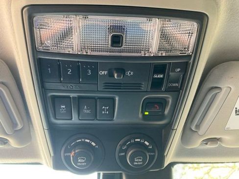 Certified 2021 Toyota 4Runner Venture w/ Moonroof Package AWD/4WD image 44