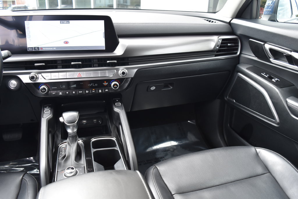Used 2025 Kia Telluride S AWD/4WD image 13