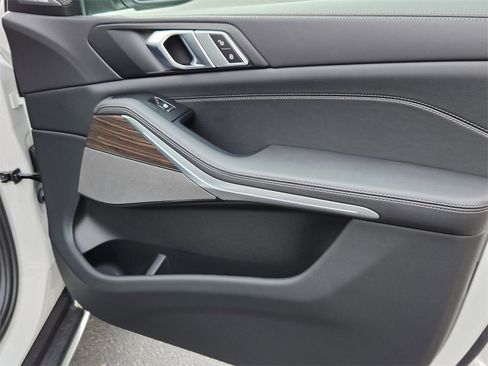 Certified 2026 BMW X5 xDrive40i image 15