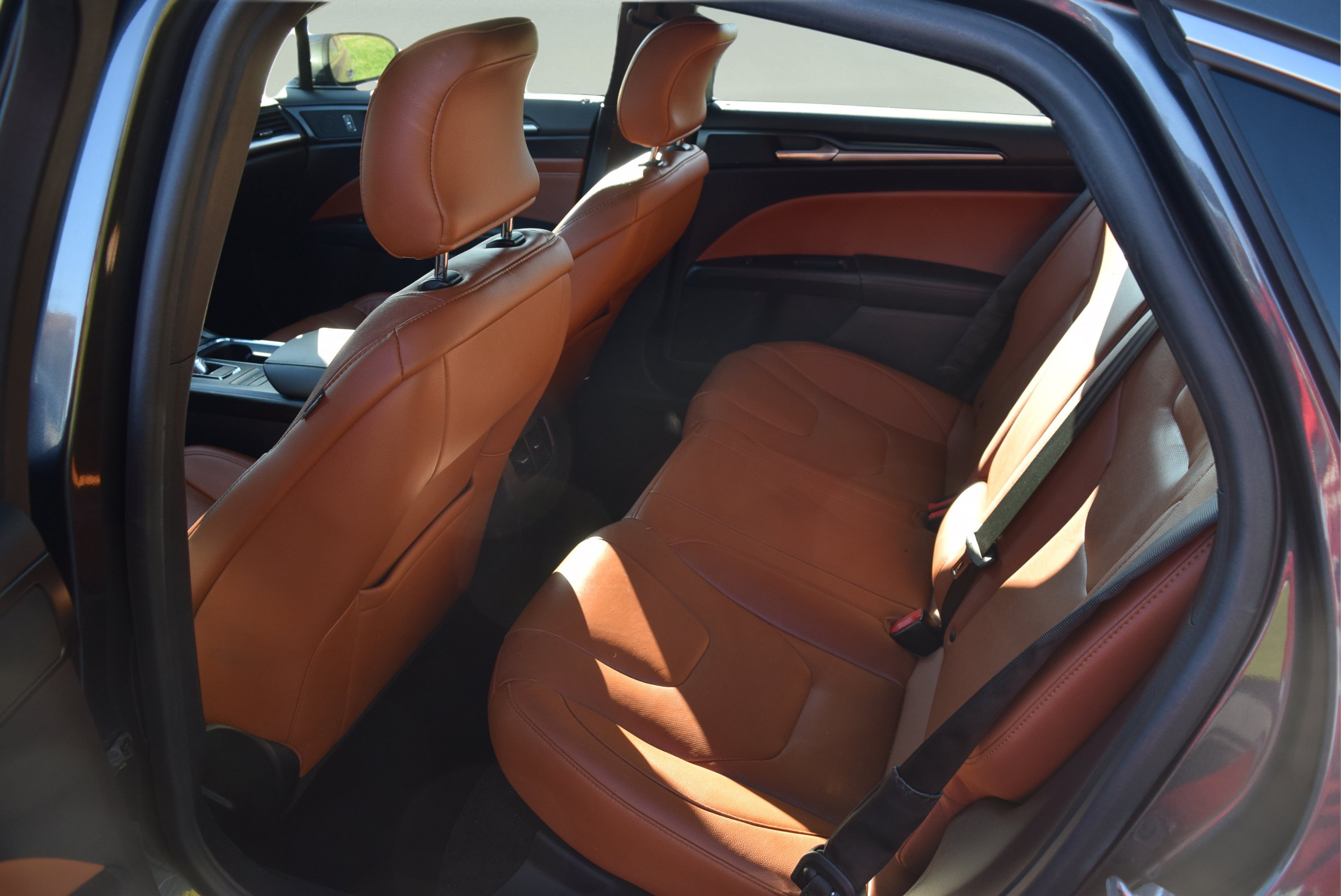Used 2019 Ford Fusion Energi Titanium FWD image 8