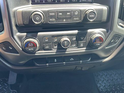 Used 2018 Chevrolet Silverado 1500 LT w/ All Star Edition AWD/4WD image 13