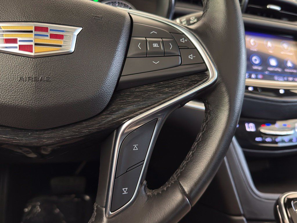 Used 2021 Cadillac XT5 Premium Luxury FWD image 25
