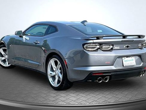 Used 2019 Chevrolet Camaro SS RWD image 4