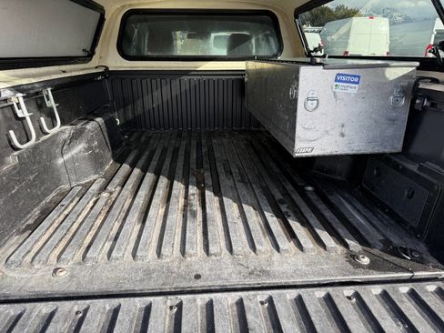 Used 2019 Toyota Tacoma SR image 22