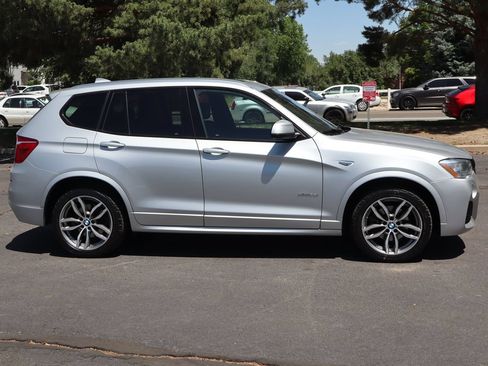 Used 2016 BMW X3 xDrive28i AWD/4WD image 3