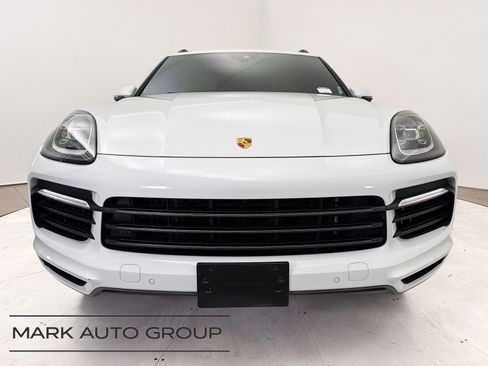 Used 2019 Porsche Cayenne S image 15