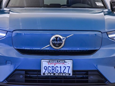 Certified 2023 Volvo C40 P8 Recharge Plus image 8