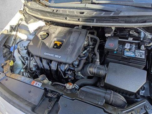 Used 2018 Kia Forte LX image 25