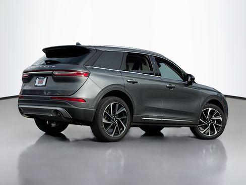 Used 2023 Lincoln Corsair Reserve w/ Equipment Group 202A AWD/4WD image 2