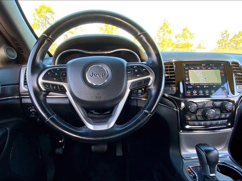 Used 2022 Jeep Grand Cherokee Limited RWD image 12
